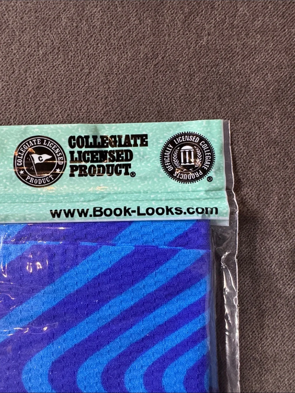 Book Looks vintage stretchable
